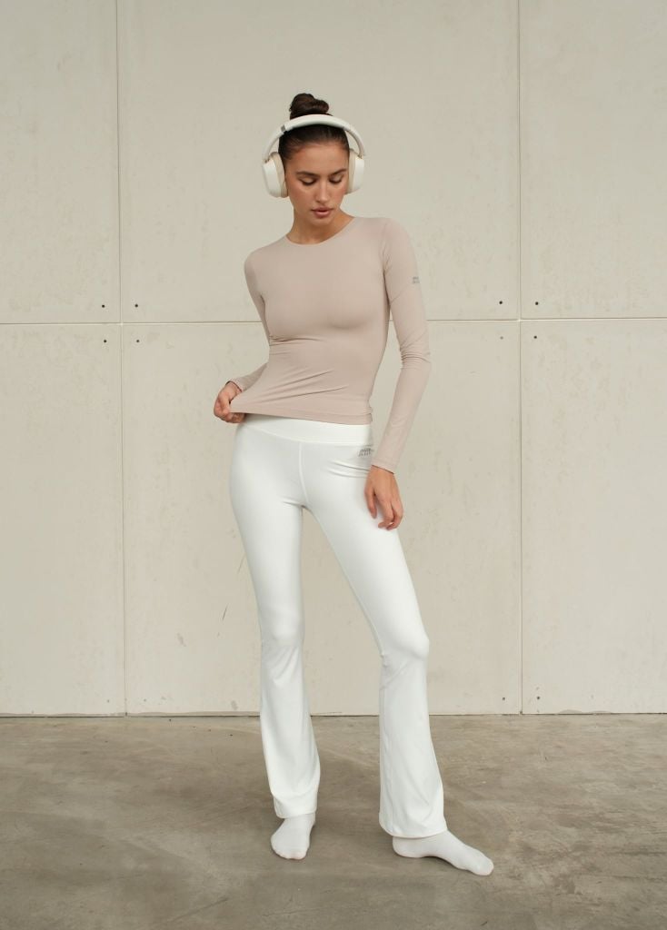 Quần RYA FLARED LEGGING Creamy White