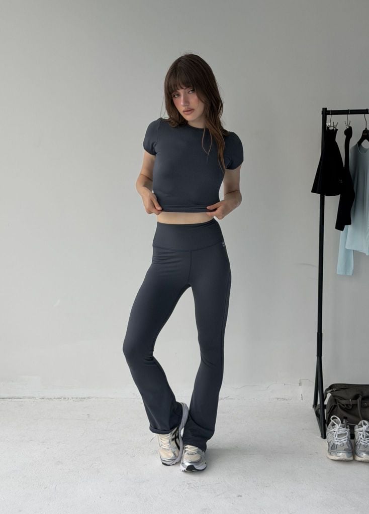 Áo tay ngắn EASY SHORTSLEEVEES TOP Dark Gray