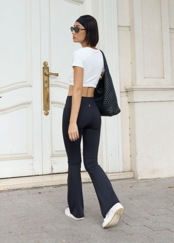 Áo tay ngắn DYNAMIC SHORTSLEEVES Creamy White