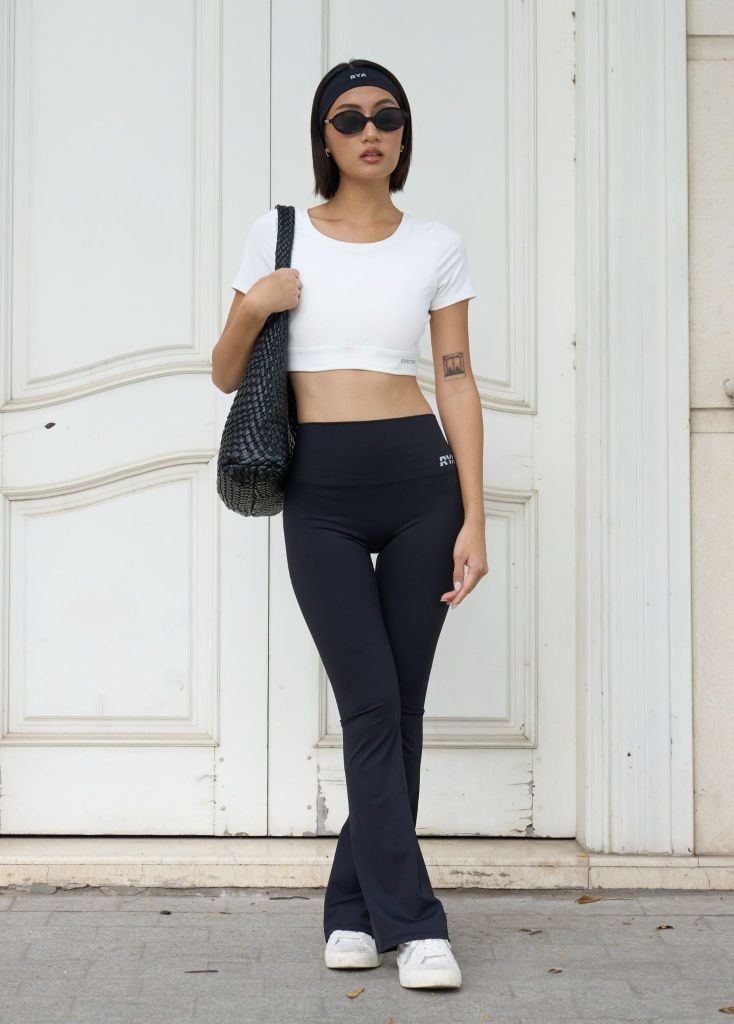 Quần FRESH FLARED LEGGING Black