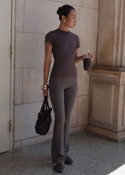  Quần RYA FLARED LEGGING Charcoal Grey 