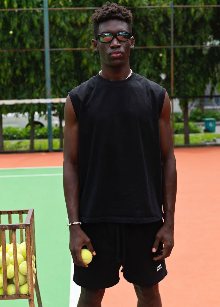 Áo thun RYAMAN BLANK TANK TOP Black