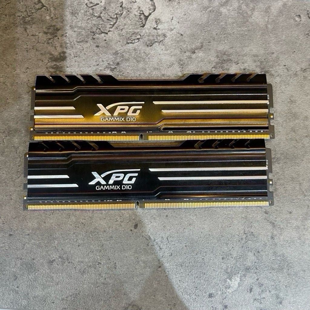 RAM ADATA XPG GAMMIX D10 16GB DDR4 3200MHz Used BH 2/2028