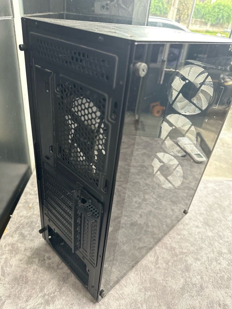 Case Galax Gaming Revolution-05 Black 4FAN USED