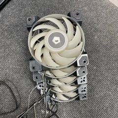 KIT 5 Fan Case ID-COOLING DF-12025-ARGB USED