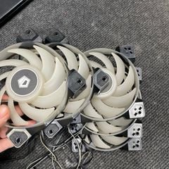 KIT 5 Fan Case ID-COOLING DF-12025-ARGB USED