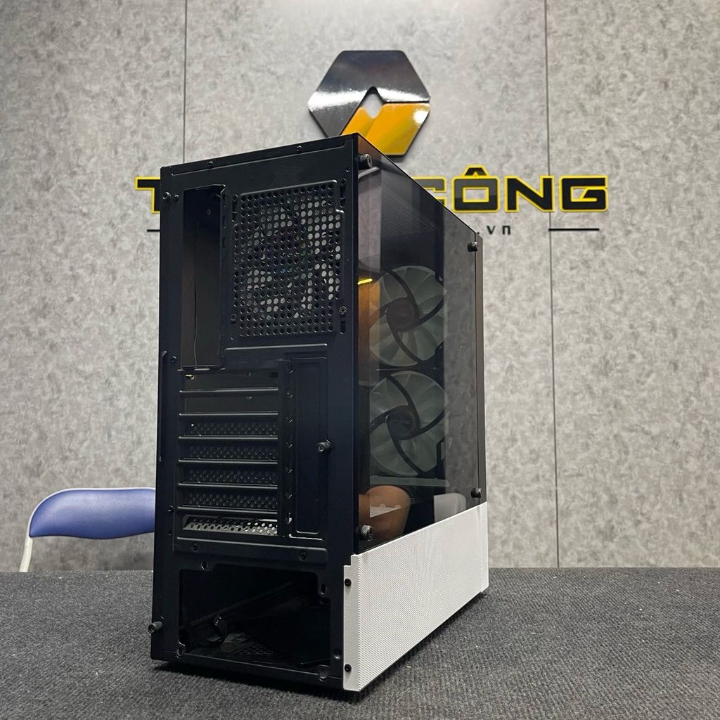 Case Magic GM-04 AIR BLACK AND WHITE GLASS 3F ATX USED