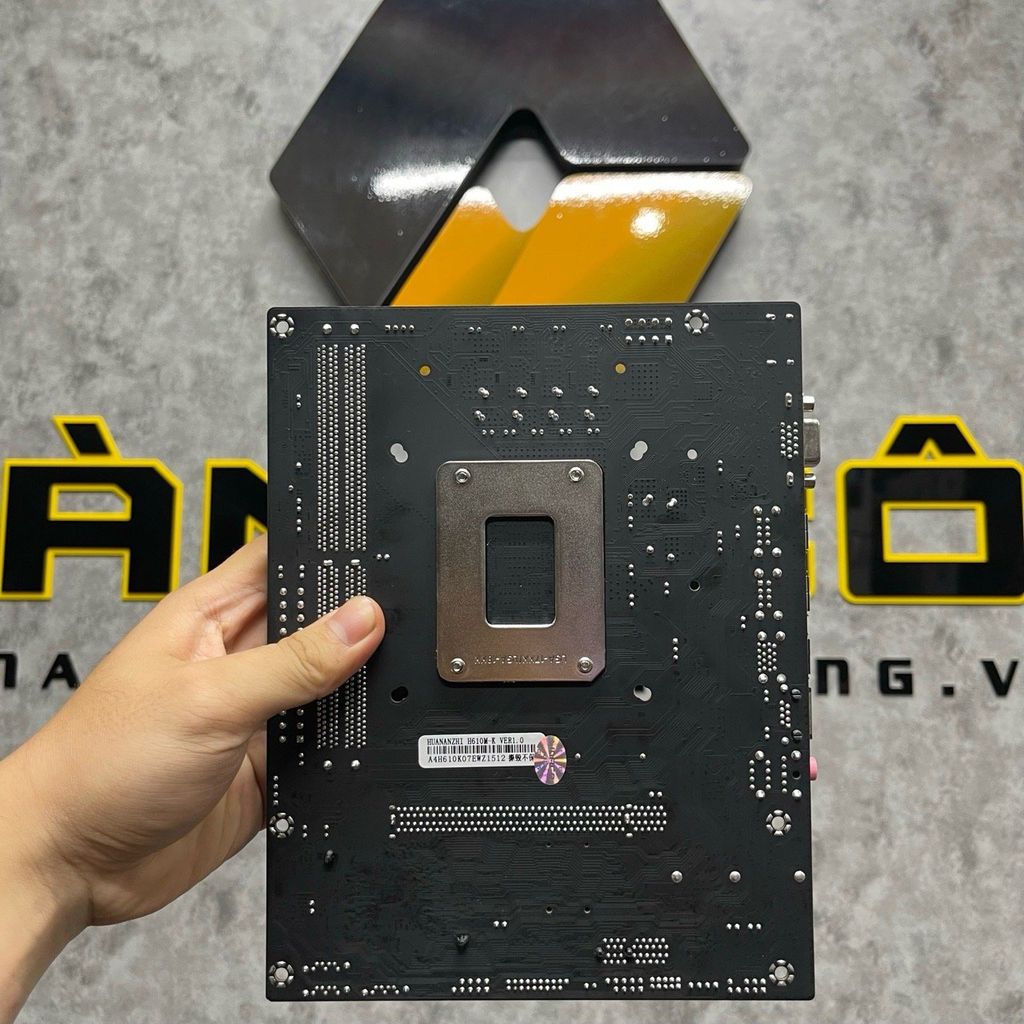 Main Huananzhi H610M-K USED BH 6/2028