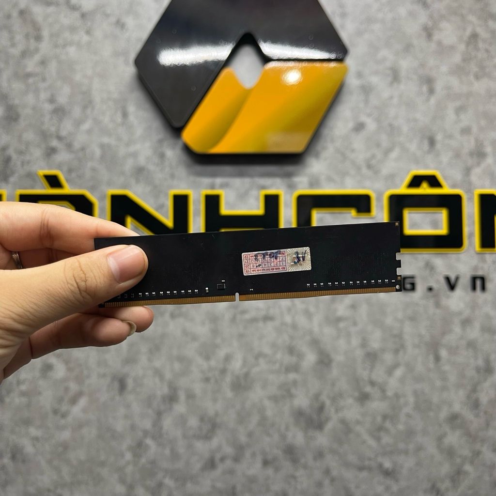RAM DDR4 V-COLOR 8GB BUSS 2666 USED