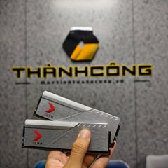 RAM DDR4 PNY XLR8 Gaming 8GB 3200MHz RGB Silver USED