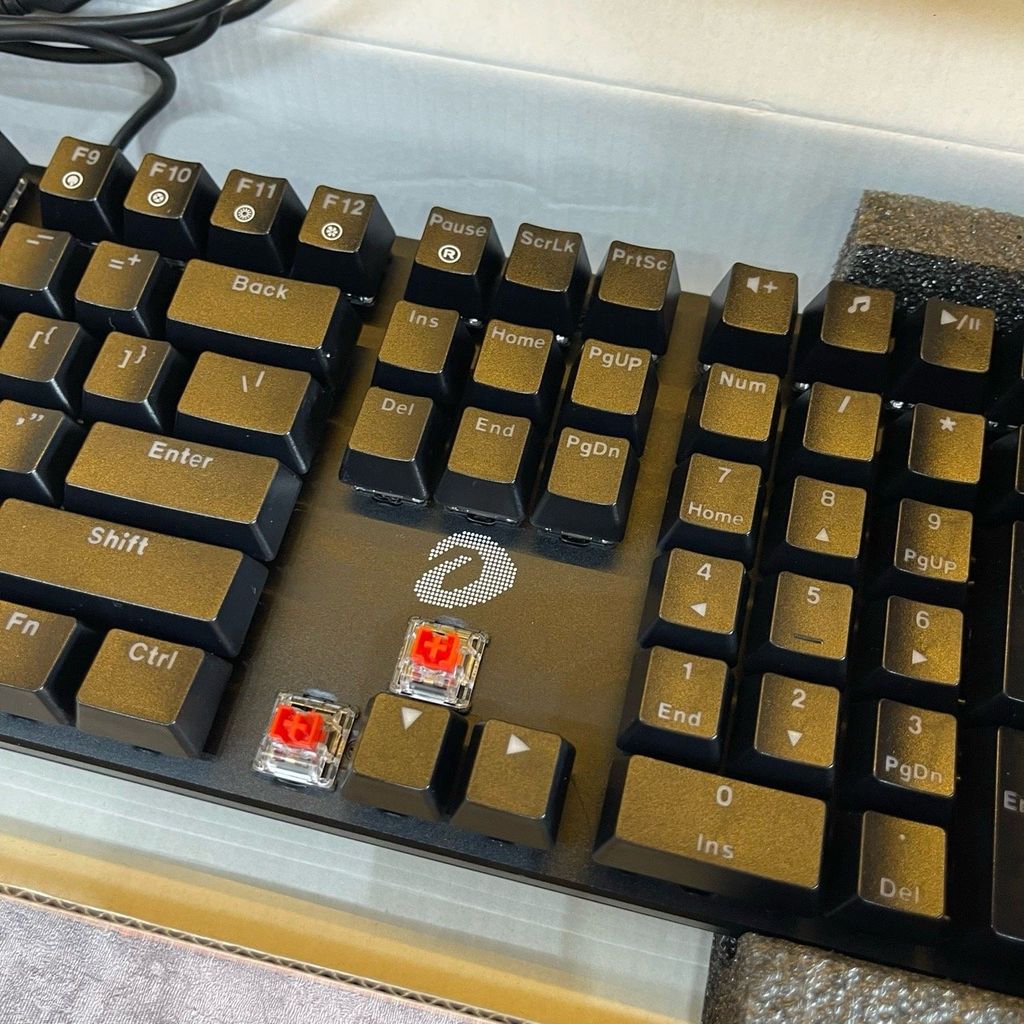 Bàn Phím Cơ Gaming DAREU EK810 FULL SIZE Black BH 1/2027