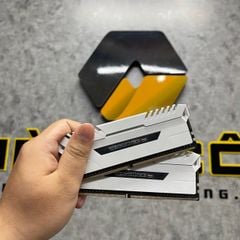 Ram DDR4 Corsair Vengeance RGB 8GB 3200MHz White USED