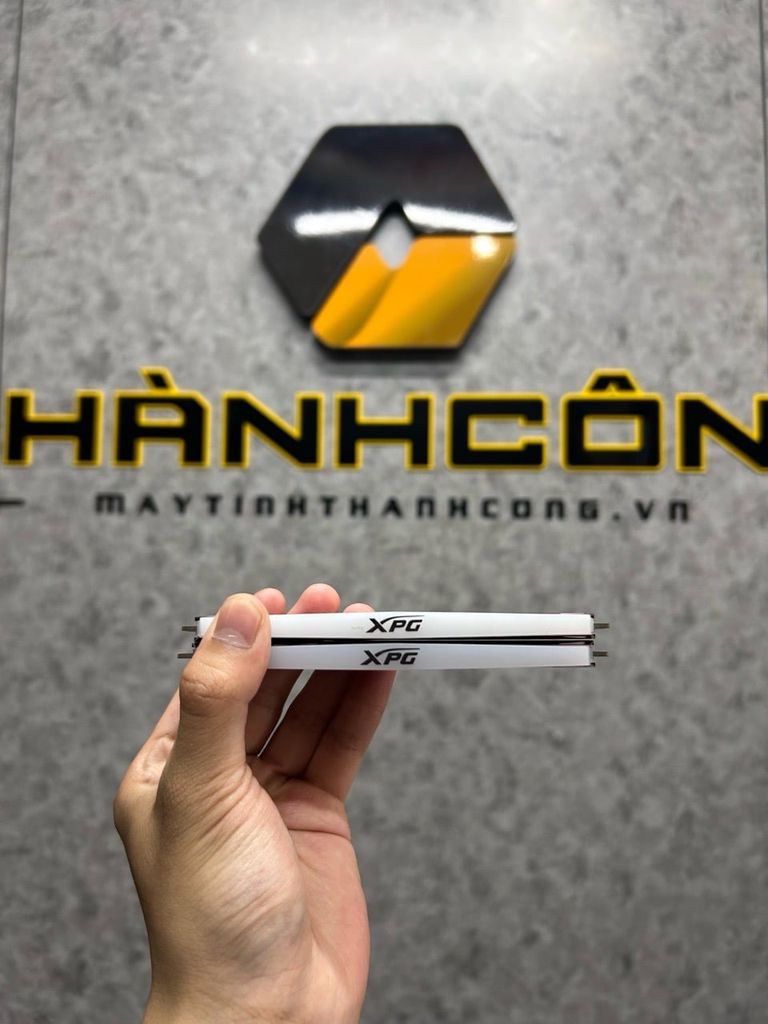 Ram DDR4 ADATA SPECTRIX D41 RGB 8GB 3200Mhz RED USED