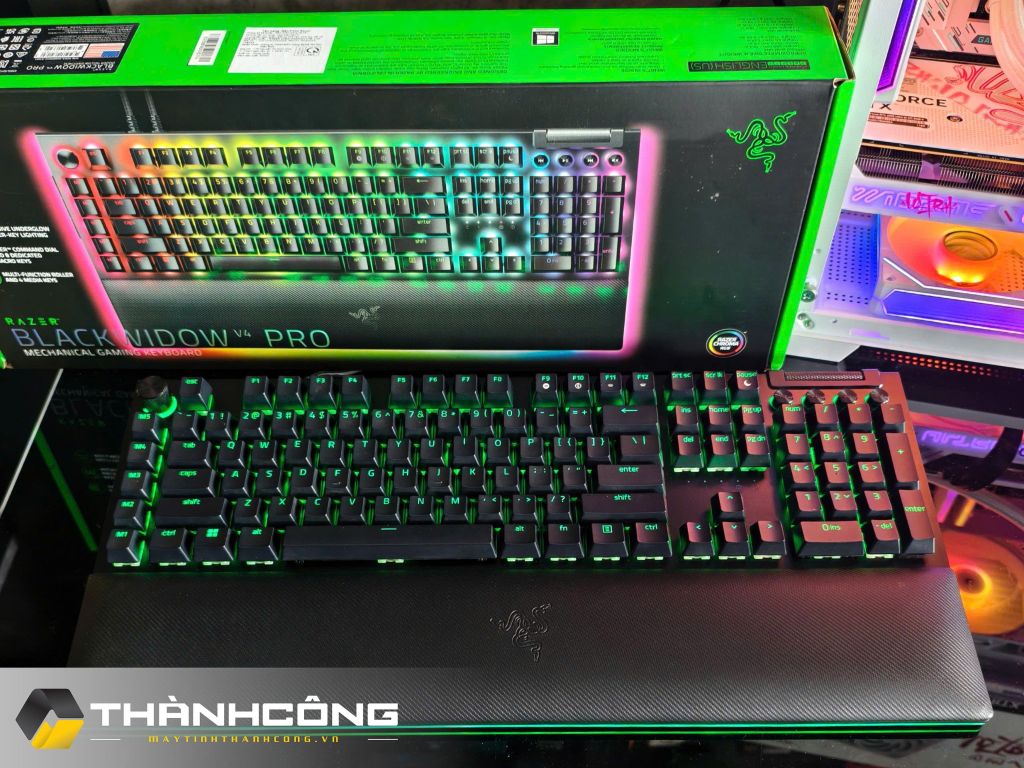 Bàn phím cơ Razer BlackWidow V4 Pro (Green / Yellow Switch) BH 12/2025