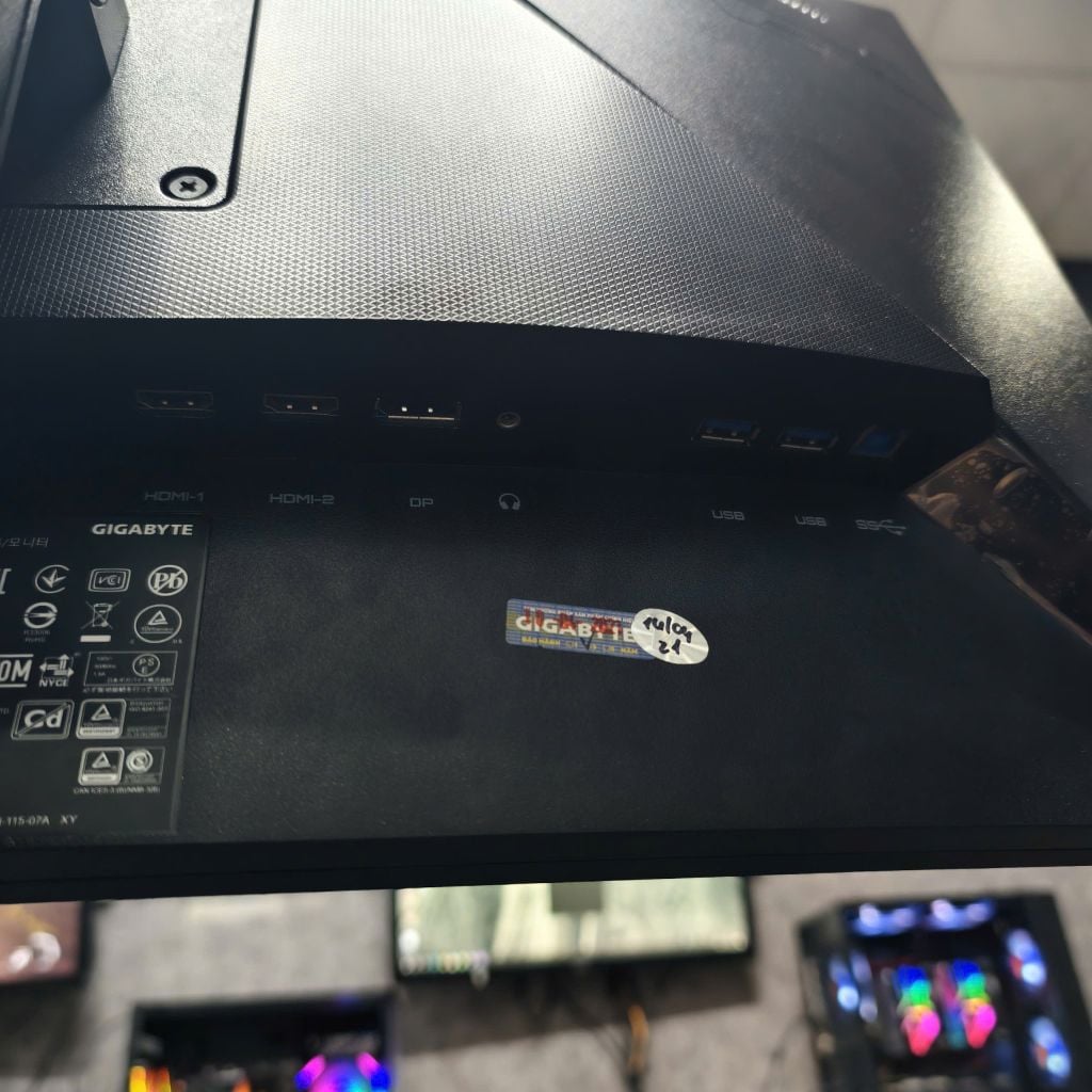 MÀN HÌNH CONG GIGABYTE 27 Inch G27FC VA 165Hz 1Ms USED