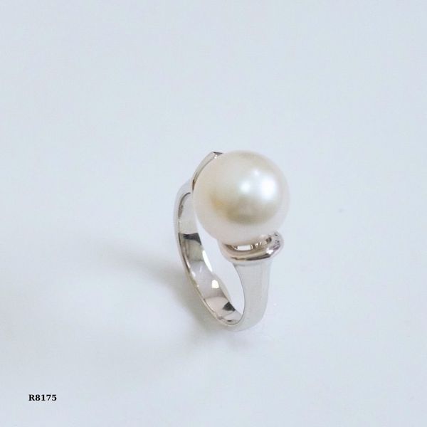 NHẪN NGỌC TRAI R8175