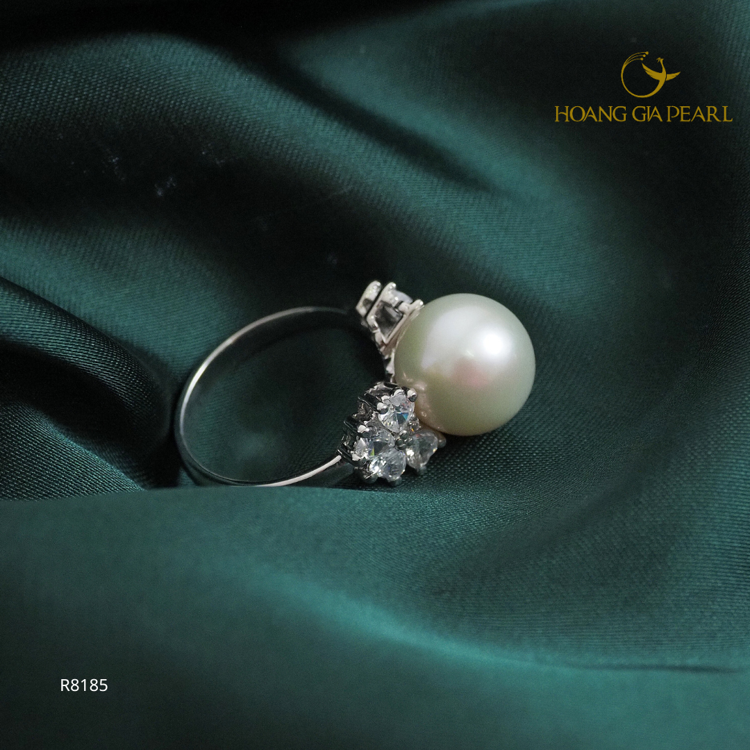 NHẪN NGỌC TRAI R8185