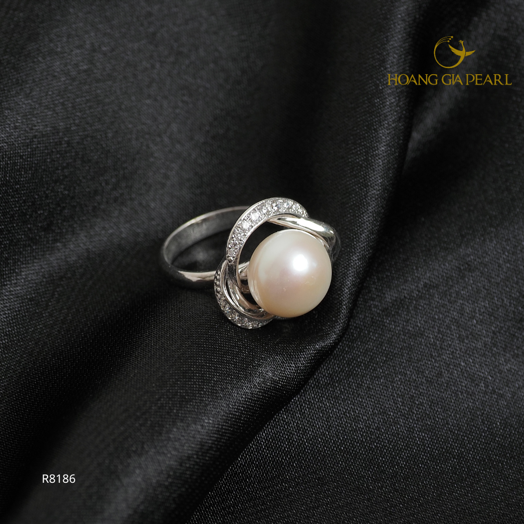 NHẪN NGỌC TRAI R8186