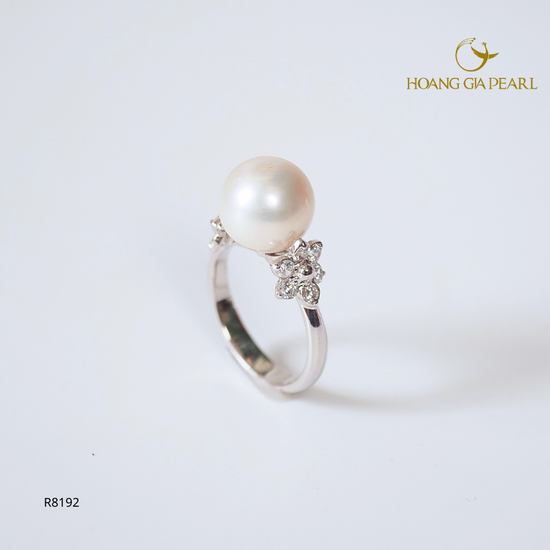 NHẪN NGỌC TRAI R8192