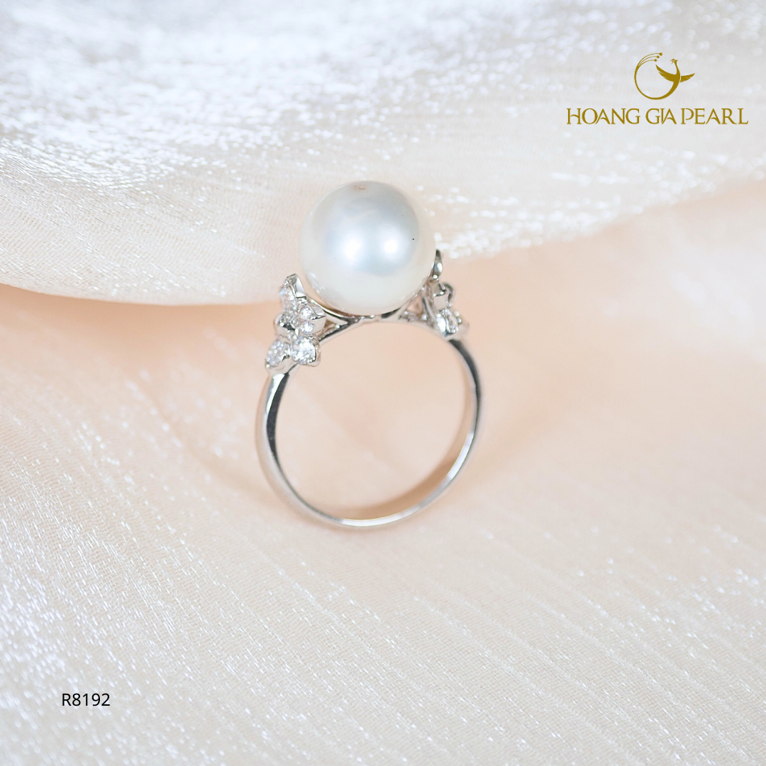 NHẪN NGỌC TRAI R8192