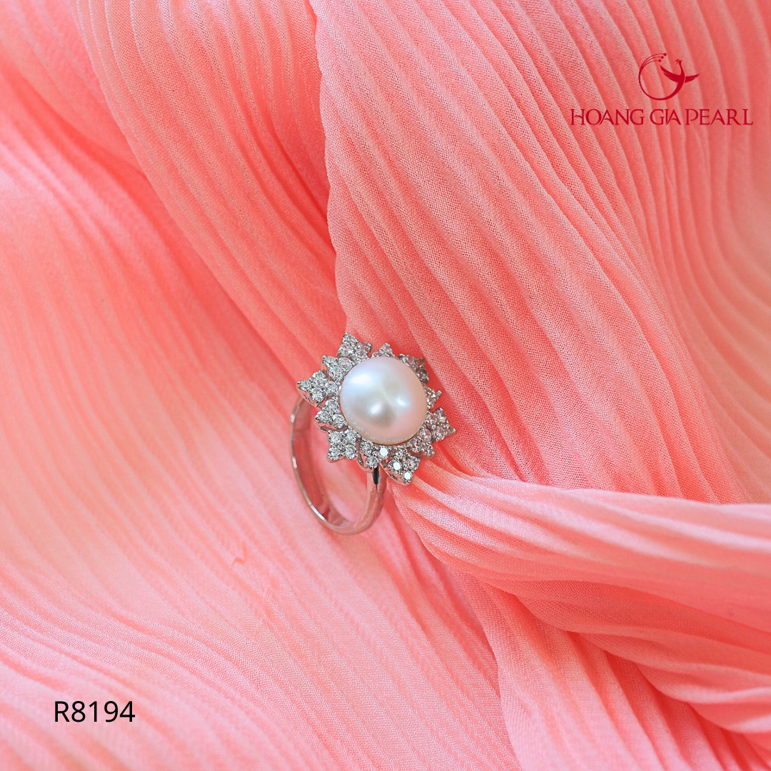 NHẪN NGỌC TRAI R8194