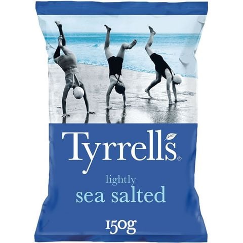 Khoai tây chiên vị ít muối biển hiệu Tyrrells 150g
