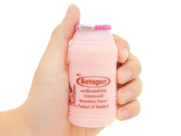 Sữa Chua Uống Betagen Hương Dâu700Ml