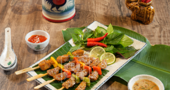  Xiên Bò Viên Gân Nướng Ớt Chuông 