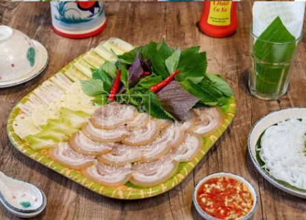  Bò Tơ Tây Ninh Hấp Mè Cuốn Bánh Tráng 