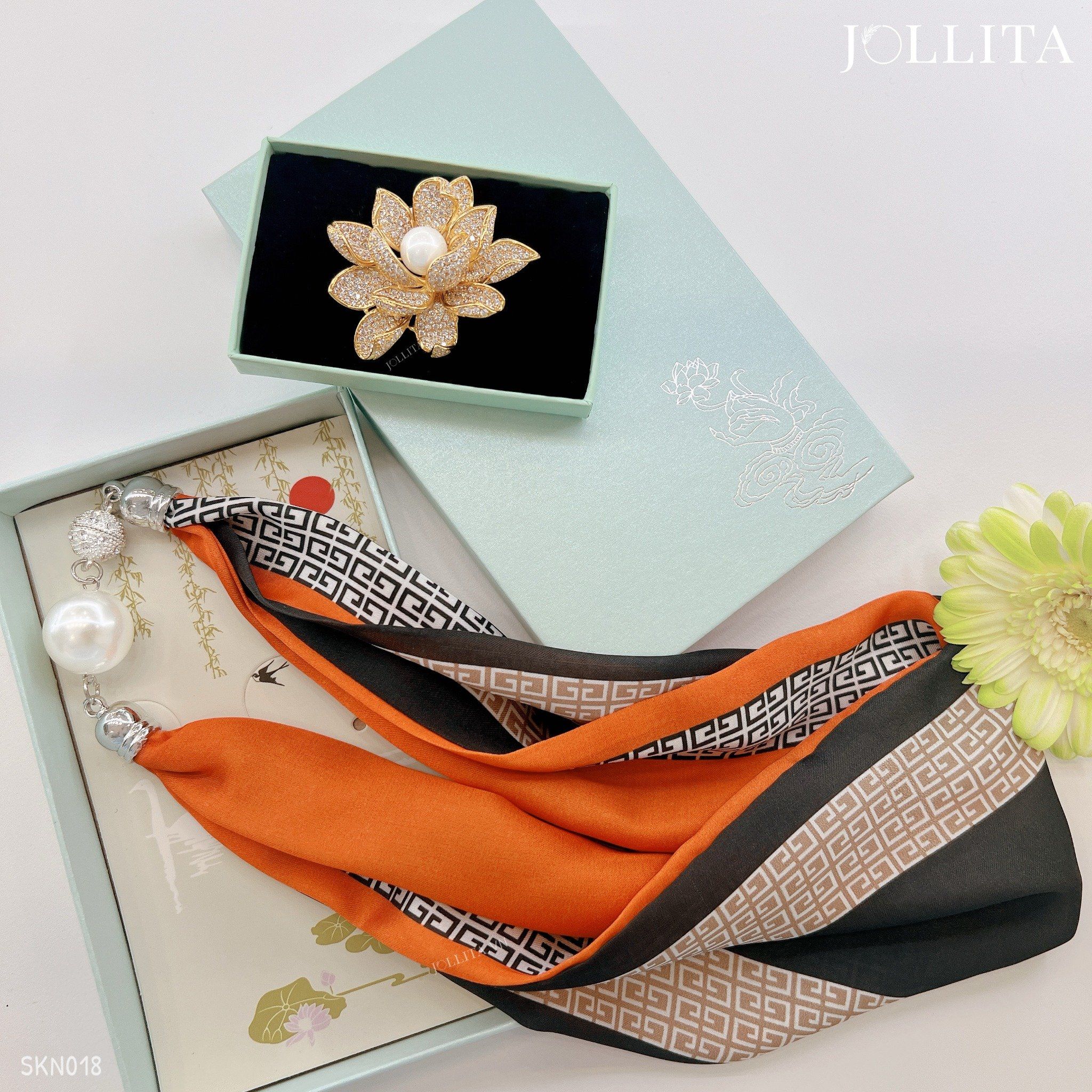  Set quà tặng 20/11 trâm cài áo khăn choàng cao cấp sang trọng SKN018 