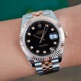 Đồng Hồ Rolex Datejust 41 126331 Rep 1:1 Chế Tác Vỏ Demi Bọc Vàng Hồng Mặt Đen Cọc Số Đính Đá Dây Kim Loại Jubilee