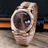 Đồng Hồ Rolex Day-Date 40mm 228235-0002 Rep 1:1 Cao Cấp Vỏ Vàng Hồng Mặt Nâu Chocolate Cọc Số La Mã Dây Kim Loại