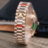 Đồng Hồ Rolex Day-Date 40mm 228235-0002 Rep 1:1 Cao Cấp Vỏ Vàng Hồng Mặt Nâu Chocolate Cọc Số La Mã Dây Kim Loại