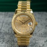 Đồng Hồ Rolex Day-Date 40mm 228238-0005 Rep 1:1 Cao Cấp Vỏ Vàng Kim Mặt Vàng Cọc Số Đính Đá Dây Kim Loại