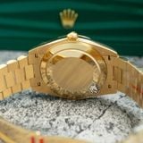 Đồng Hồ Rolex Day-Date 40mm 228238-0005 Rep 1:1 Cao Cấp Vỏ Vàng Kim Mặt Vàng Cọc Số Đính Đá Dây Kim Loại