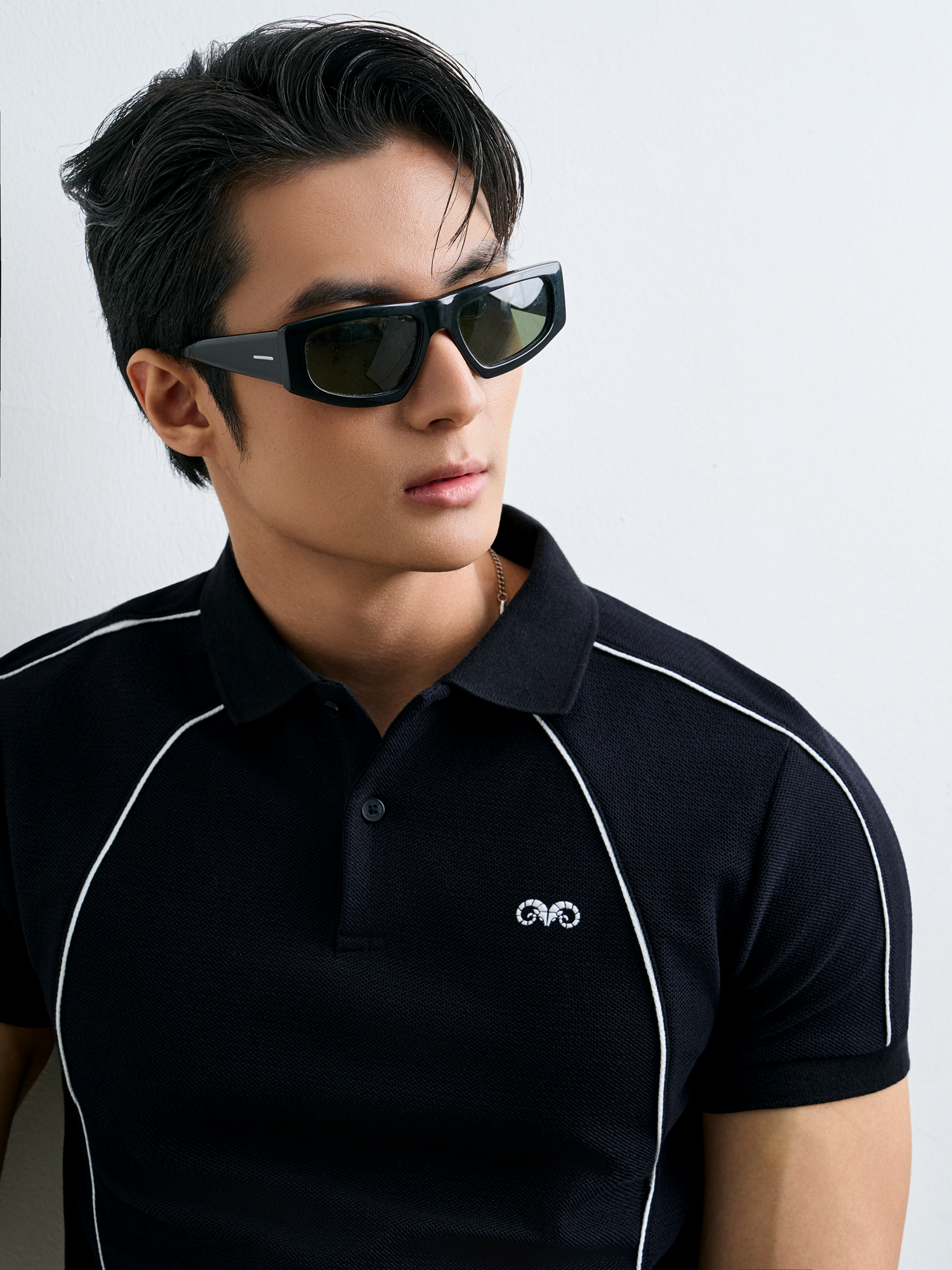  POLO NAM 9009-SLIM FIT ĐEN CHỈ NỔI VIỀN TRẮNG 