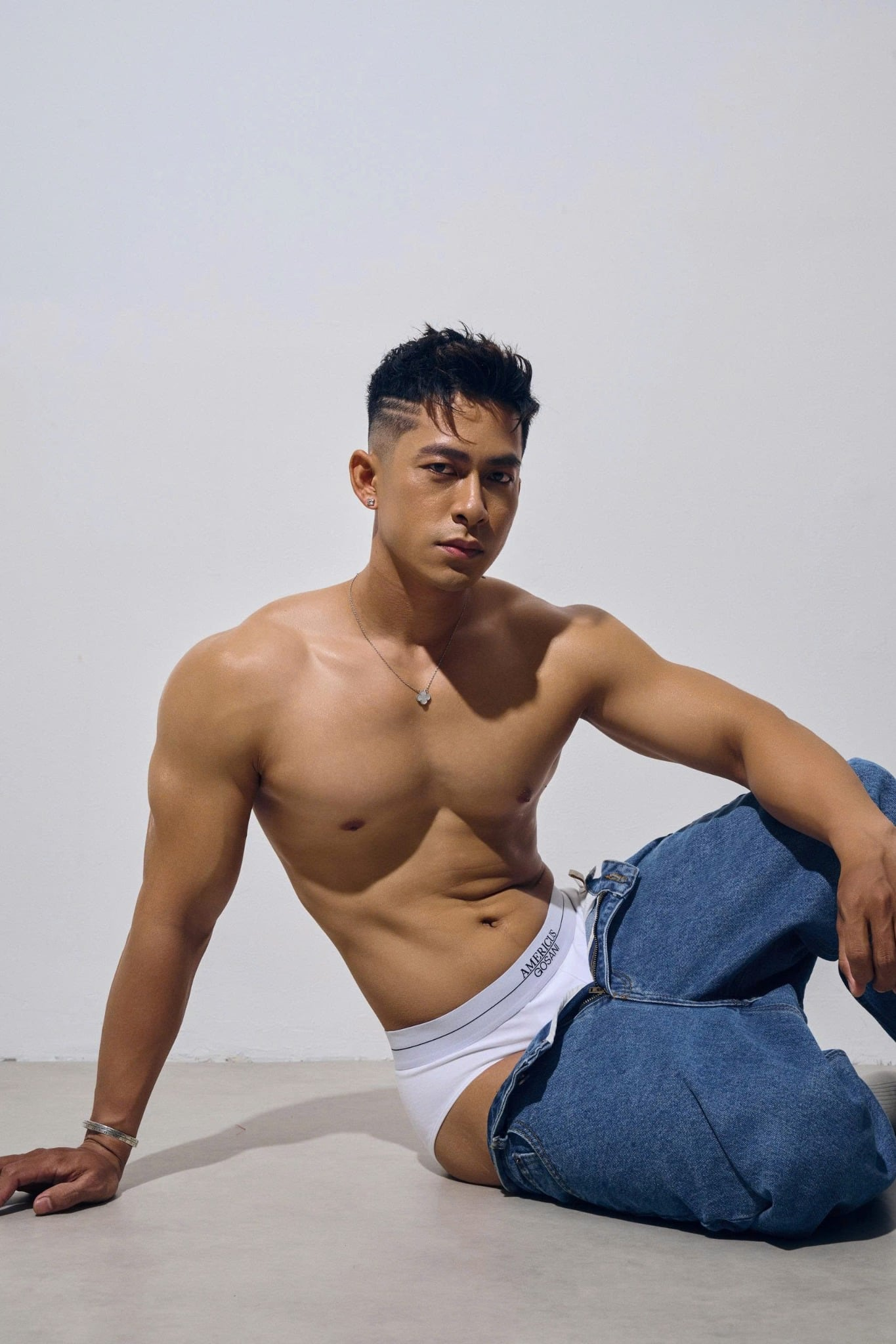  UNDERWEAR HI16-TAM GIÁC TRẮNG 