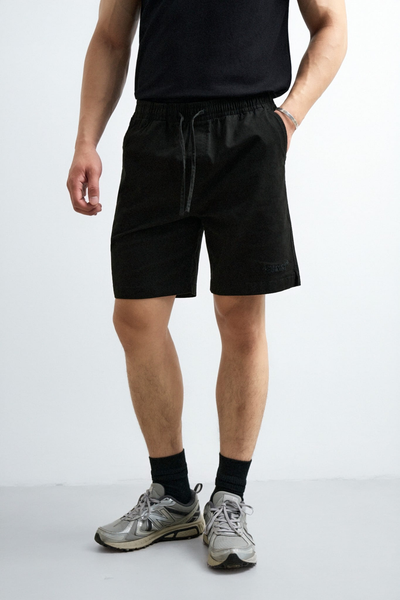  SHORT NAM TH04-REGULAR FIT ĐEN 