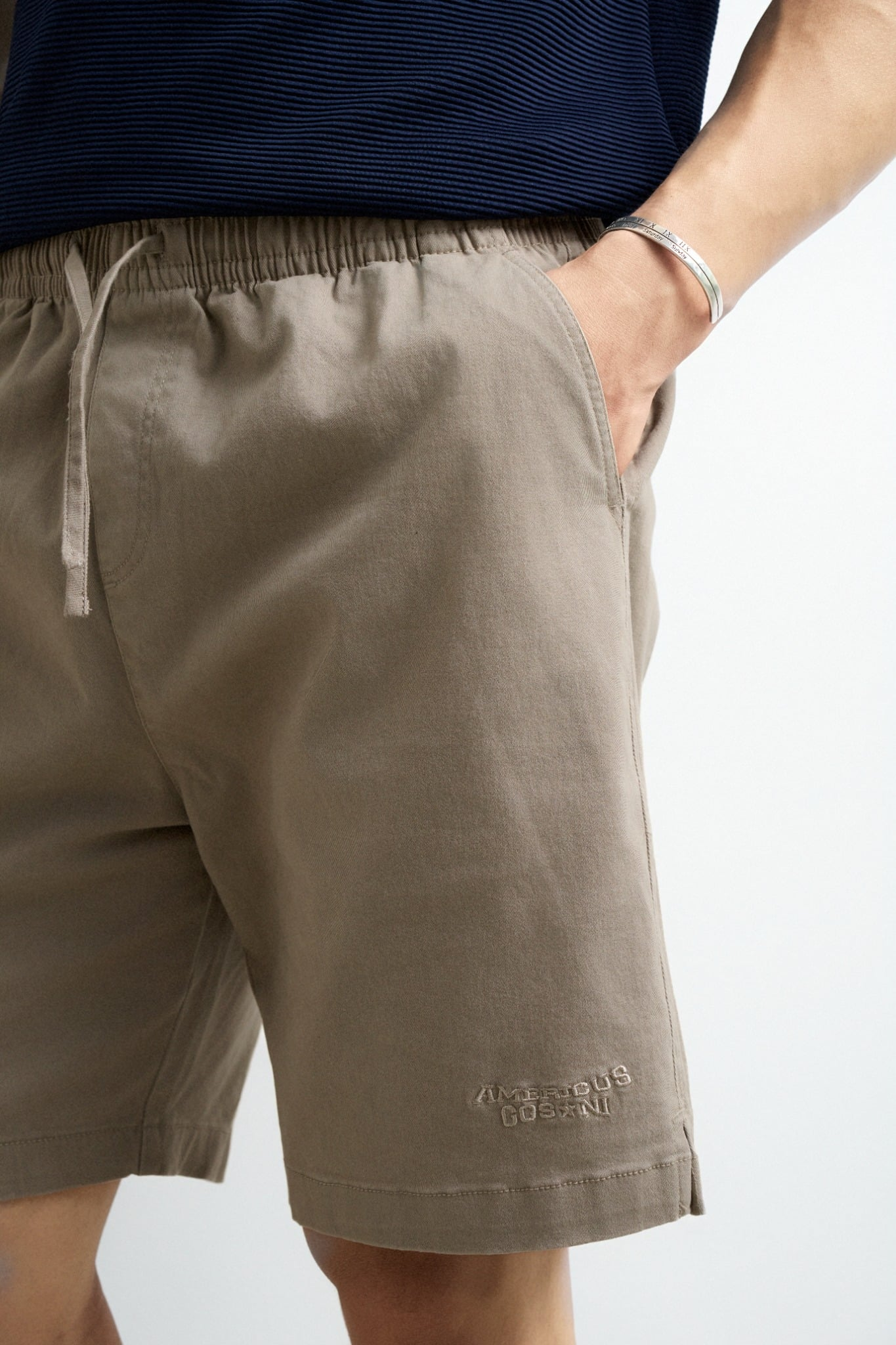  SHORT NAM TH04-REGULAR FIT KEM BE 