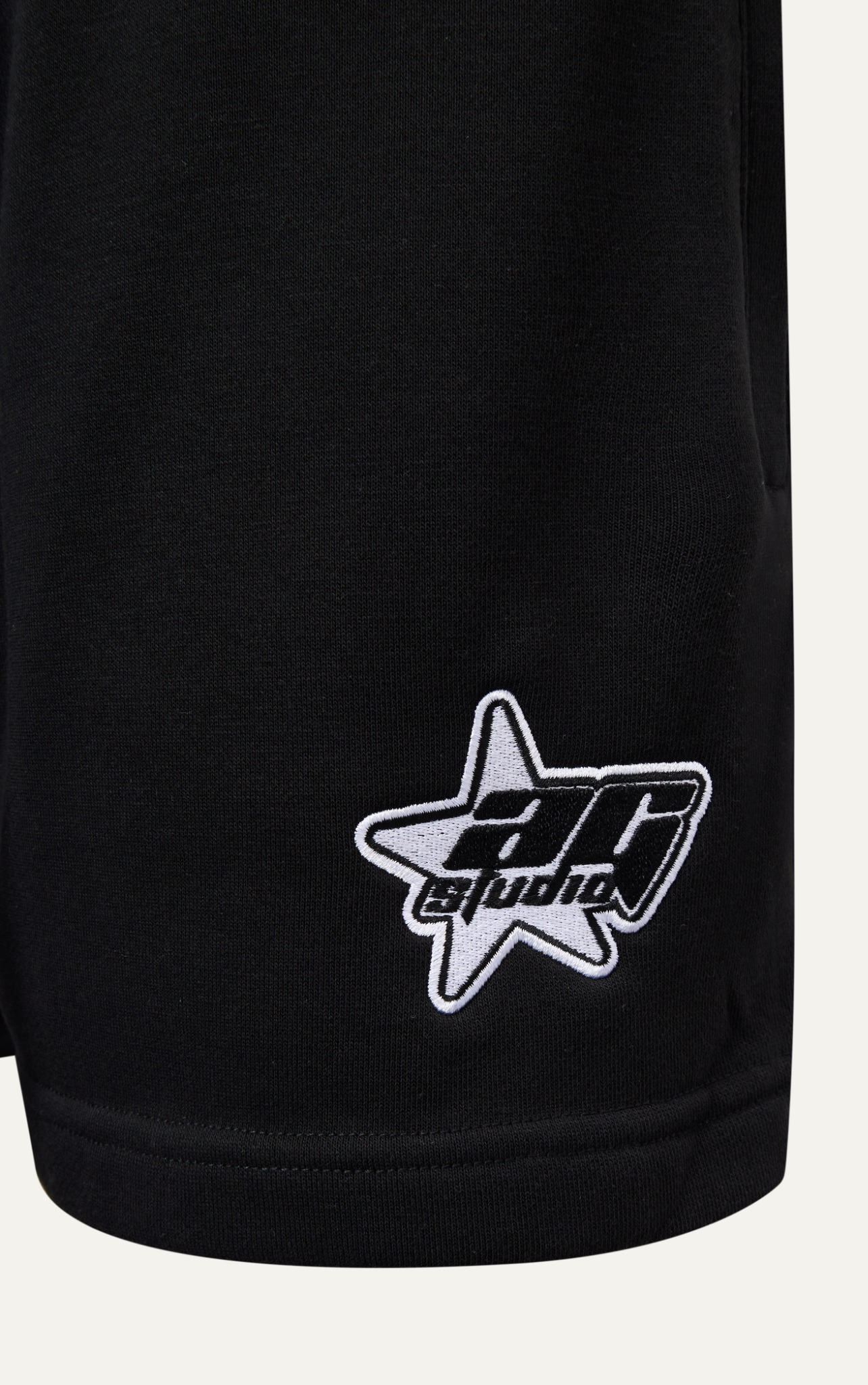  SHORT NAM TT01-LOOSE FIT ĐEN 