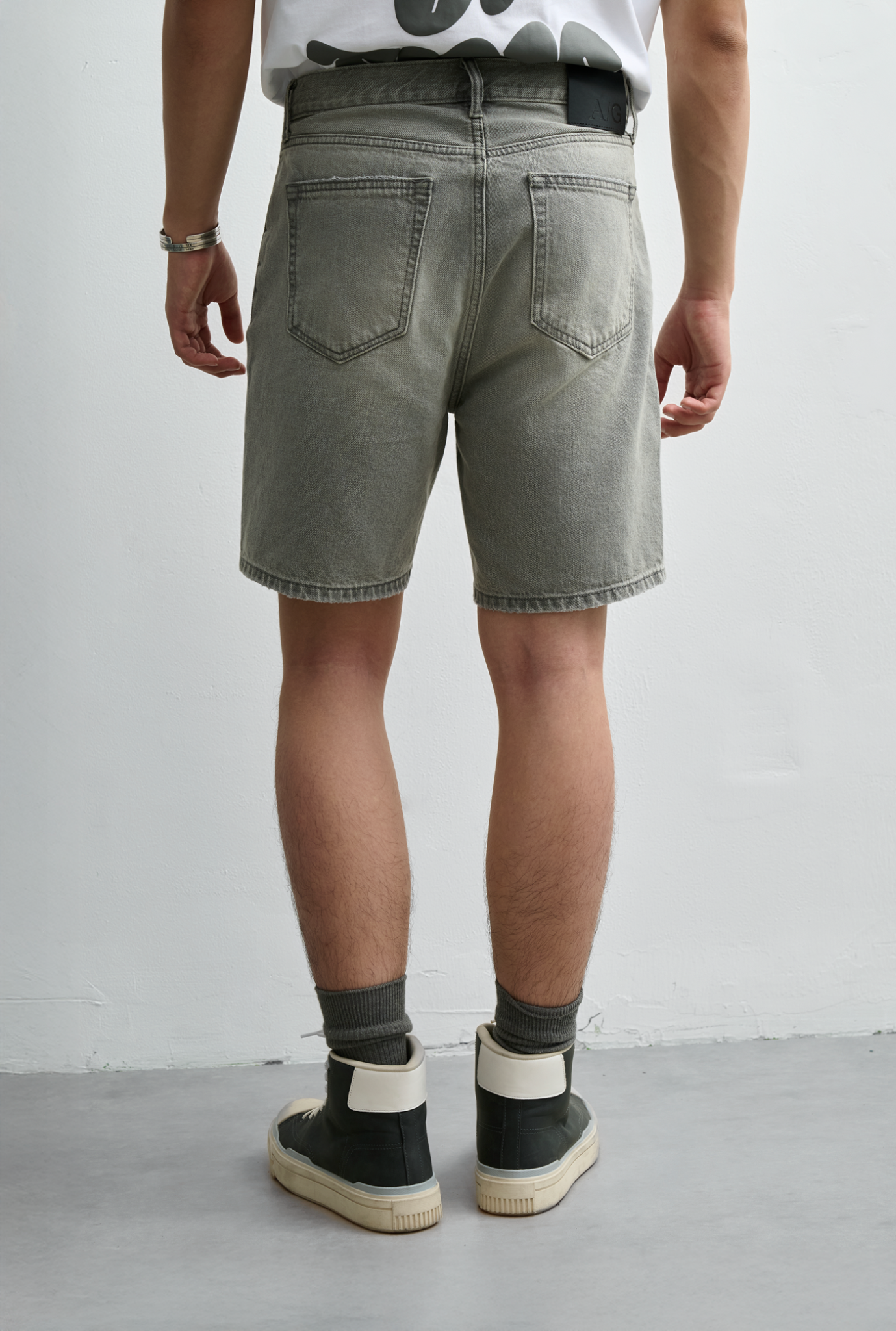  SHORT NAM JEAN X2-LOOSE FIT XÁM WASH 