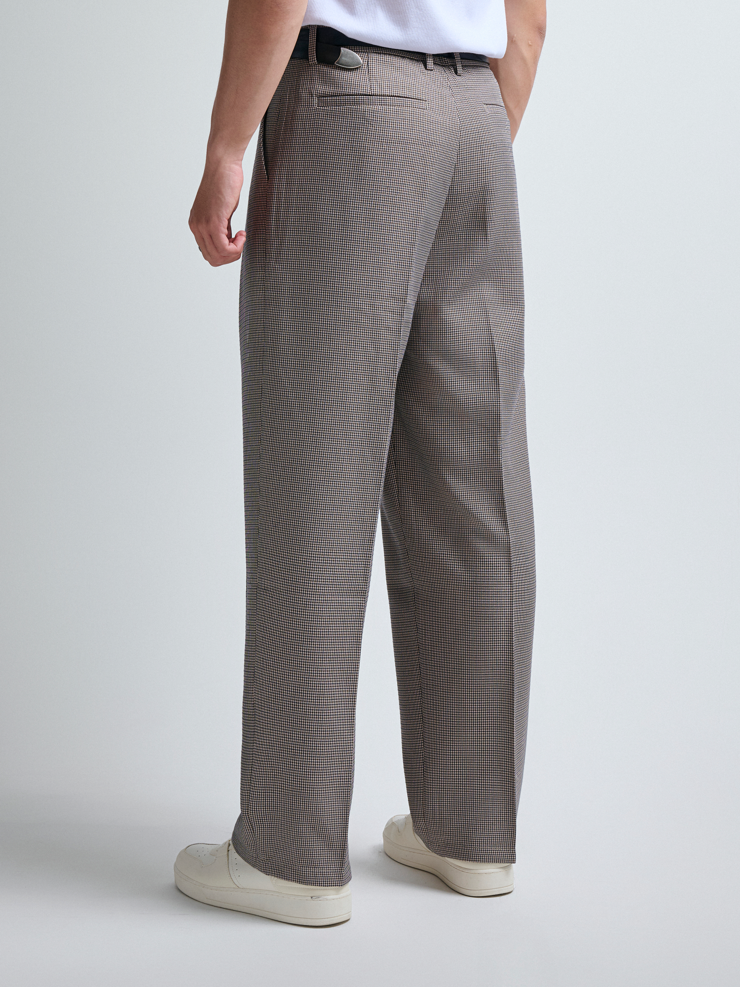  QUẦN TÂY NAM Z01-LOOSE FIT Ô NHUYỄN NÂU 