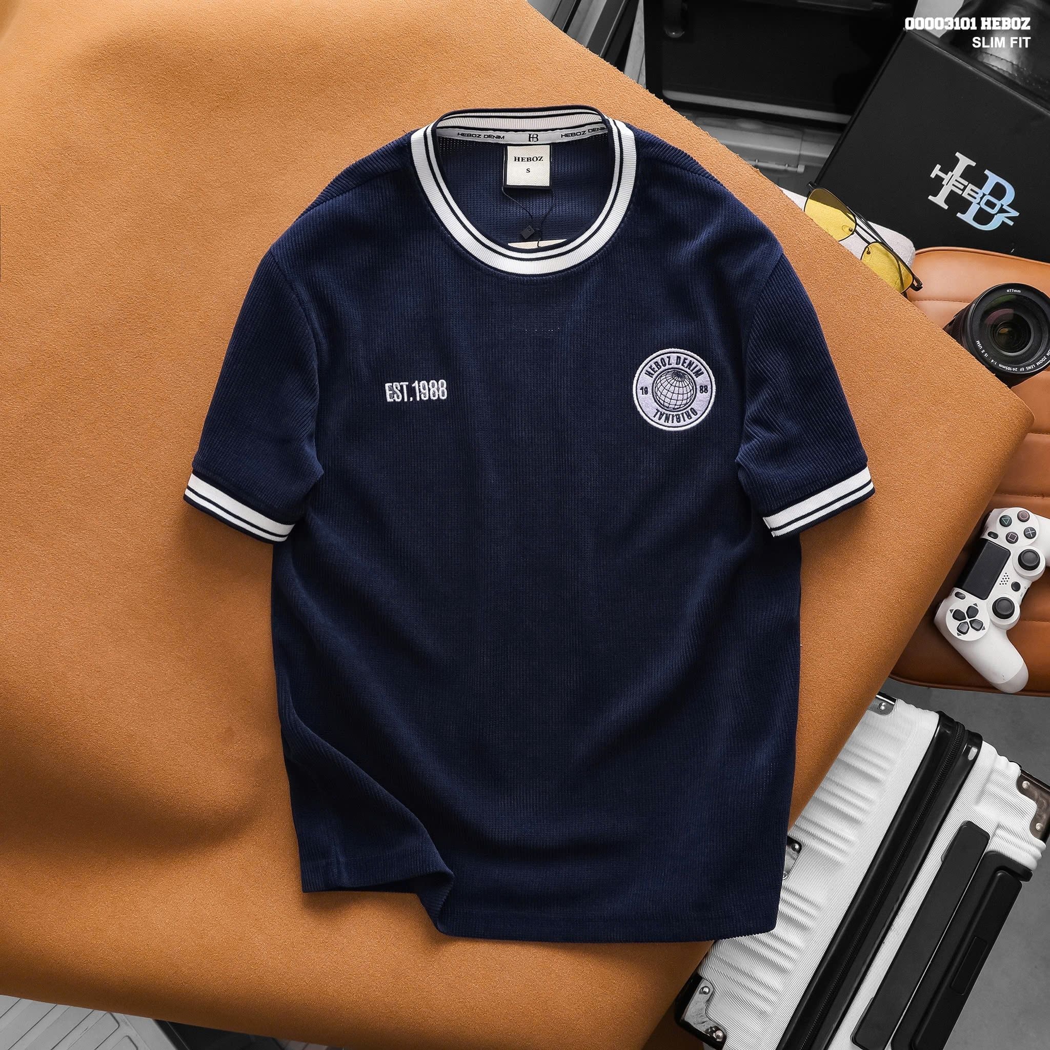 Áo thun nam HEBOZ varsity Crest 3M - 00003101