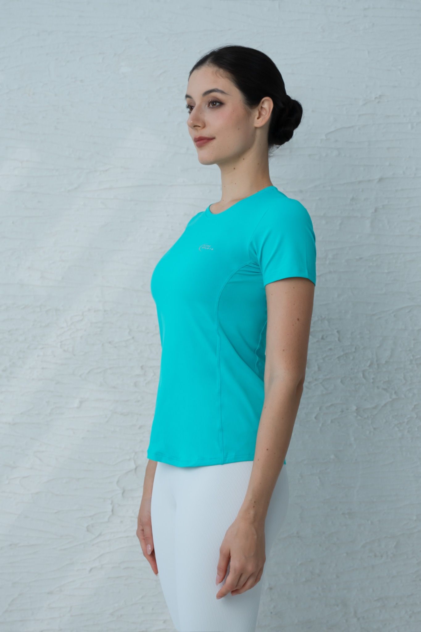  Áo T-Shirt Basic Nữ 