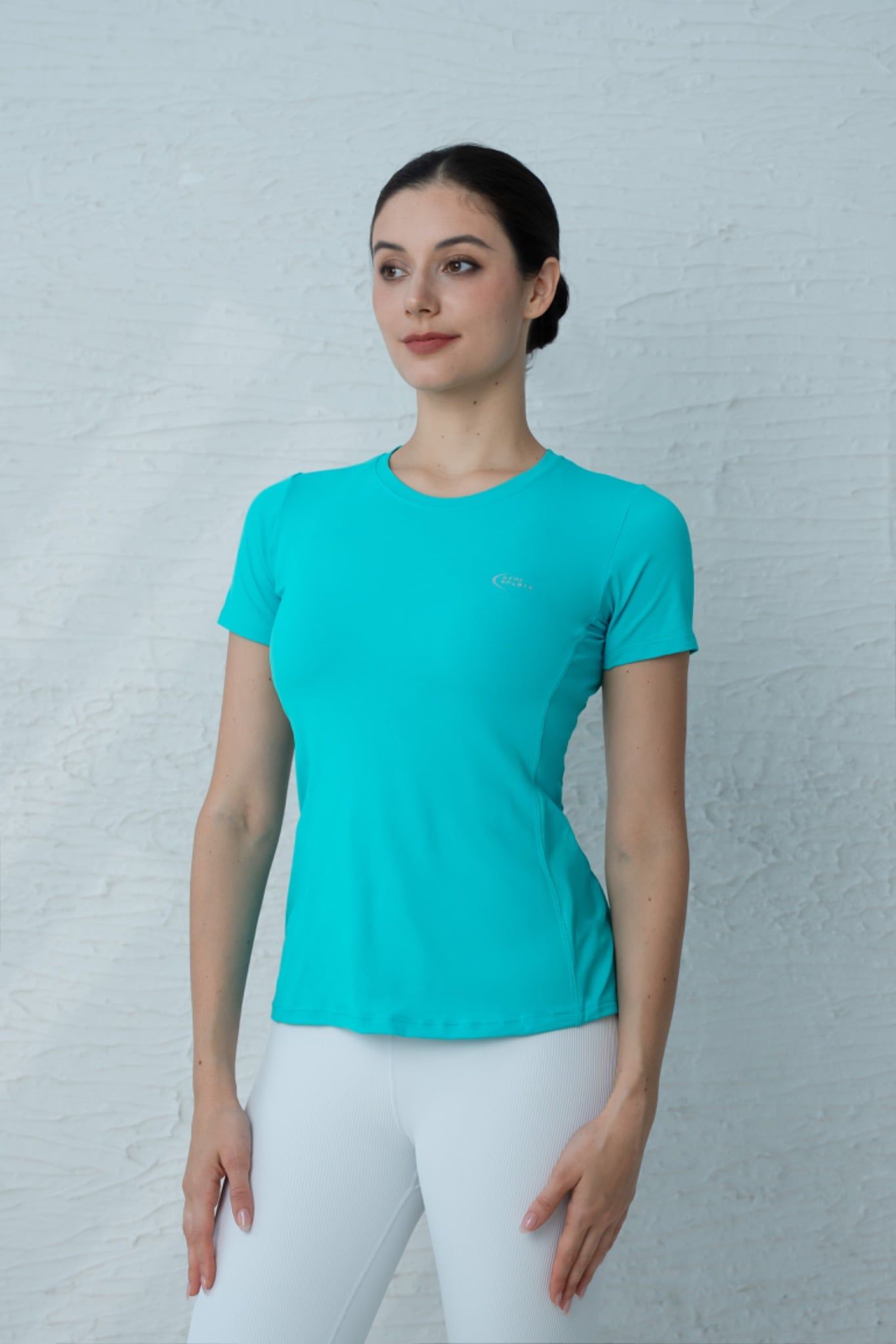  Áo T-Shirt Basic Nữ 