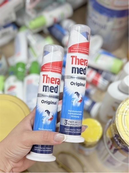  Kem đánh răng ống Theramed Original 100ml – Thiết kế nhấn tiện lợi, bạc hà thơm mát, nhập khẩu Đức 