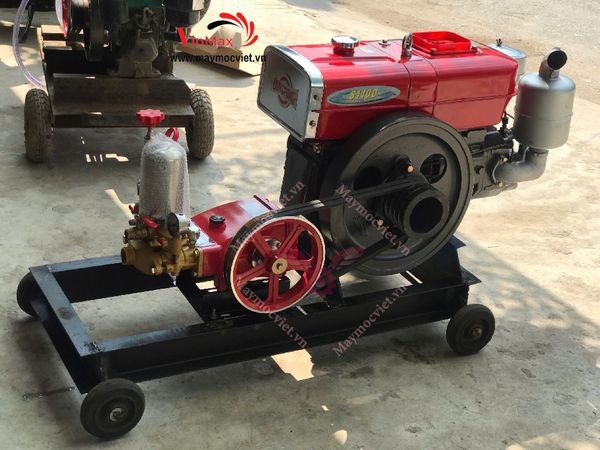 Máy xịt sát trùng chuồng trại động cơ dầu D15, đầu xịt 7HP VMX157