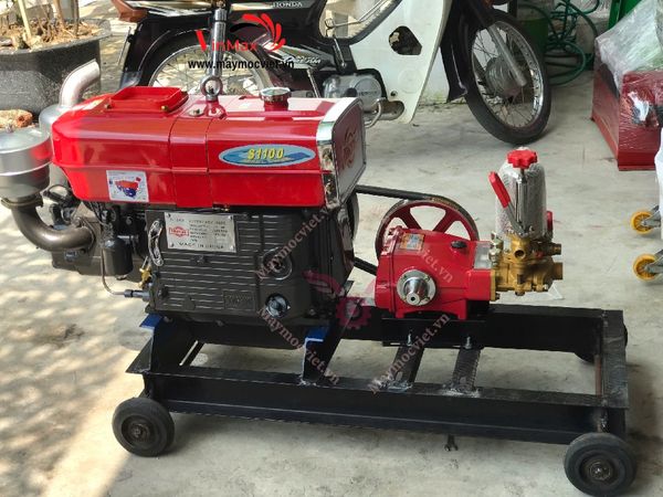 Máy xịt sát trùng chuồng trại động cơ dầu D15, đầu xịt 7HP VMX157