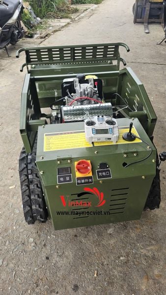 Máy cắt cỏ điều khiển từ xa bánh xích 15HP Turbo TBX1580