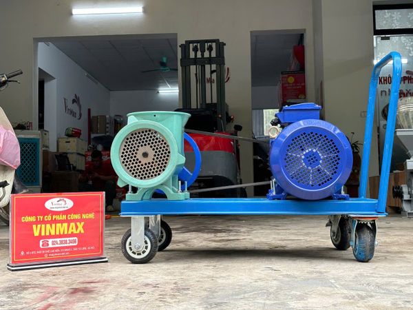 Máy Đùn Xương Gà Công Nghiệp Cối 62 Motor 7.5kW Turbo TB6275